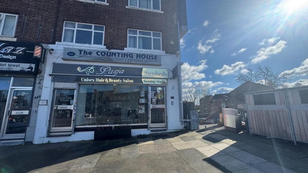 247 Imperial Dr, Harrow for sale Building Photo- Image 1 of 1