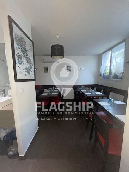 Retail in Boulogne-Billancourt for sale - Interior Photo - Image 2 of 4