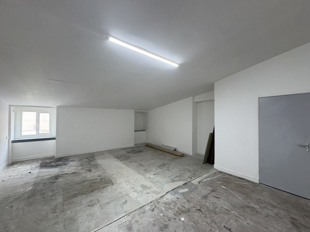 108 Salamander St, Edinburgh to rent Interior Photo- Image 1 of 8