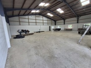 Bourne End Rd, Cranfield to rent Interior Photo- Image 2 of 3