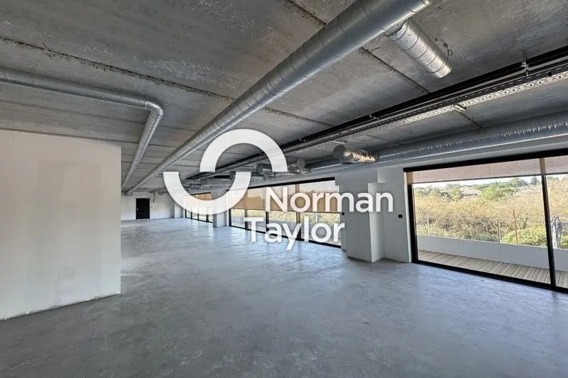 Office in Montpellier to rent Interior Photo- Image 1 of 5