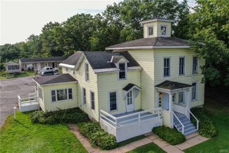 More details for 38 Walton St, Alexandria Bay, NY - Residential for Sale