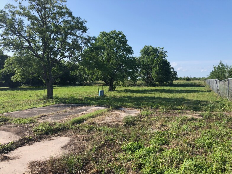 1631 Main St, La Marque, TX for sale - Building Photo - Image 1 of 4