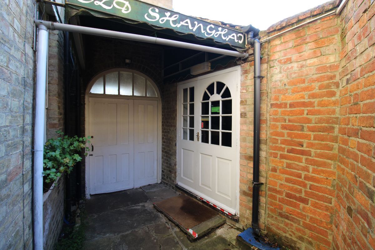 17A High St, Olney to rent Primary Photo- Image 1 of 18