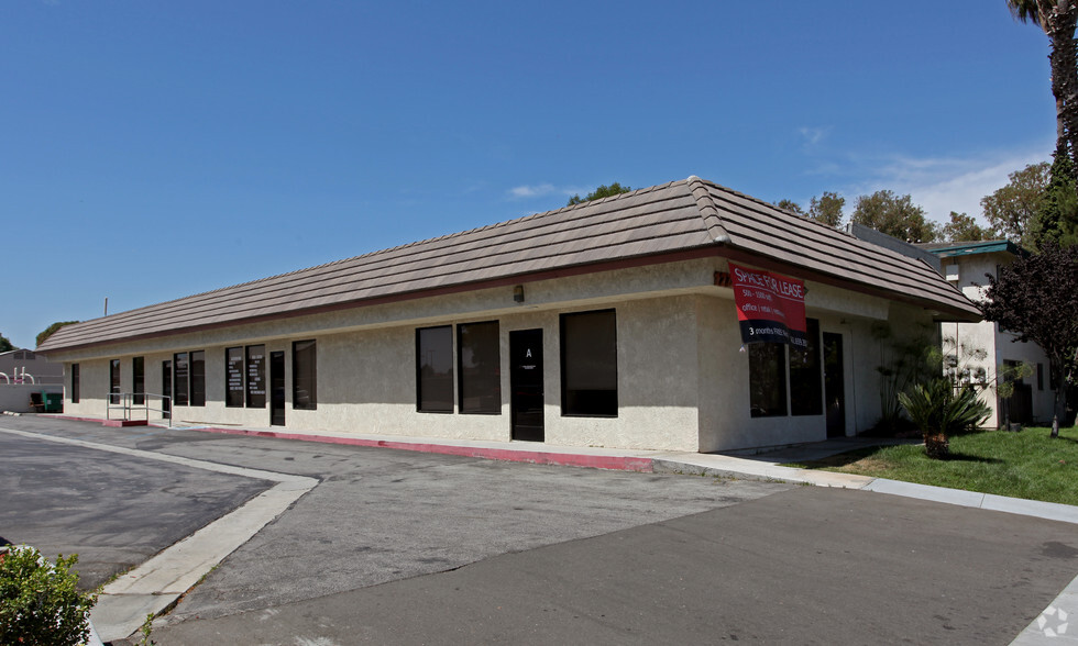 12739 Lakewood Blvd, Downey, CA for sale - Primary Photo - Image 1 of 1