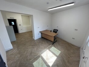 53 Church St, Warrington to rent Interior Photo- Image 1 of 2