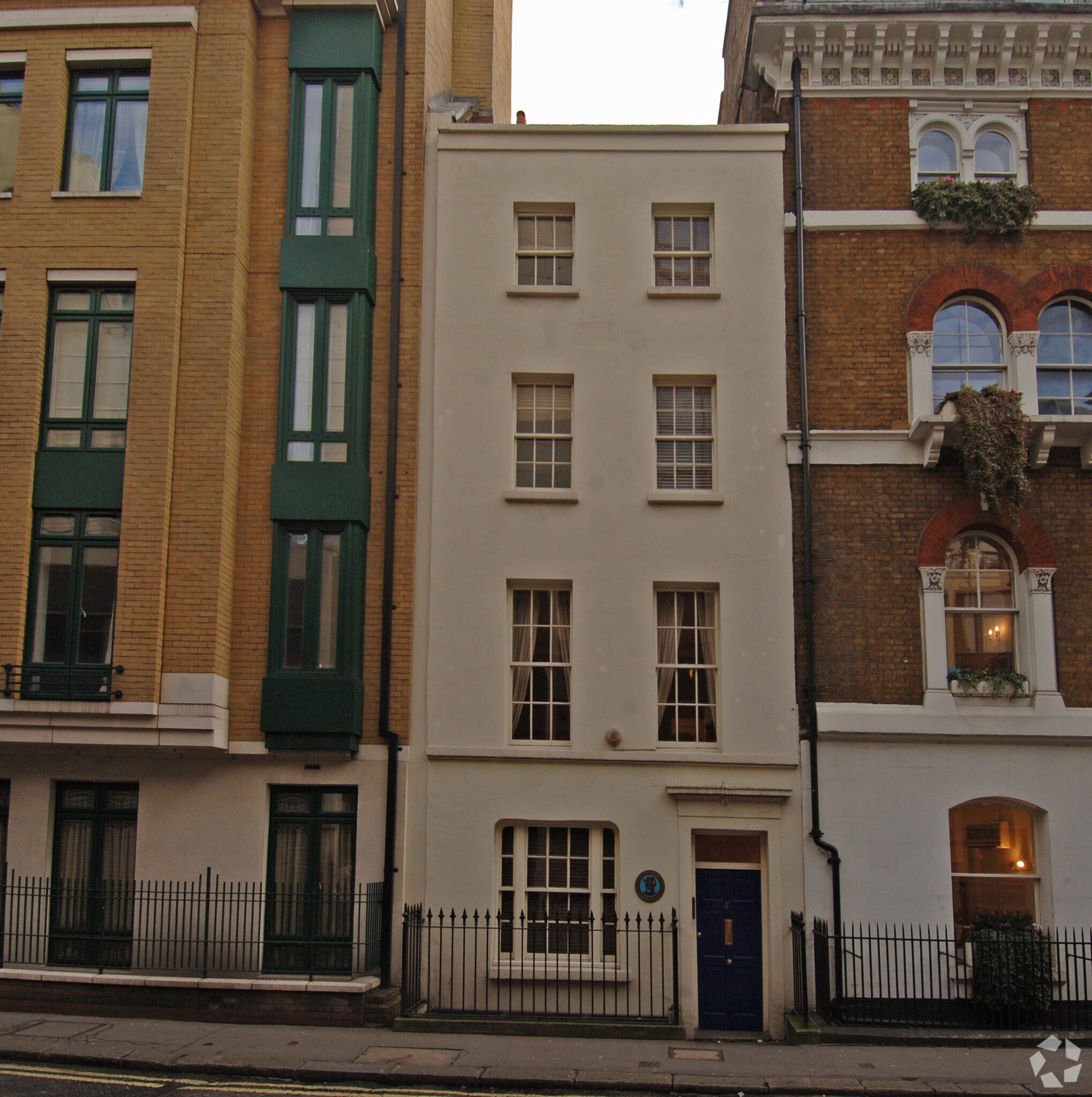 21 John Adam St, London for sale Primary Photo- Image 1 of 1