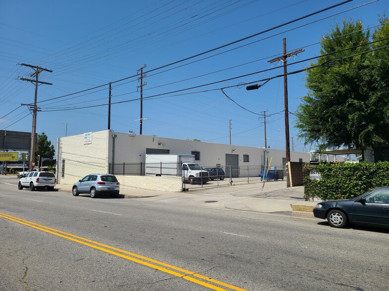 10605 Chandler Blvd, North Hollywood, CA for rent - Building Photo - Image 3 of 13