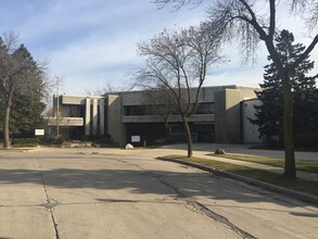 5700 W Bender Ct, Milwaukee, WI for rent Building Photo- Image 1 of 2