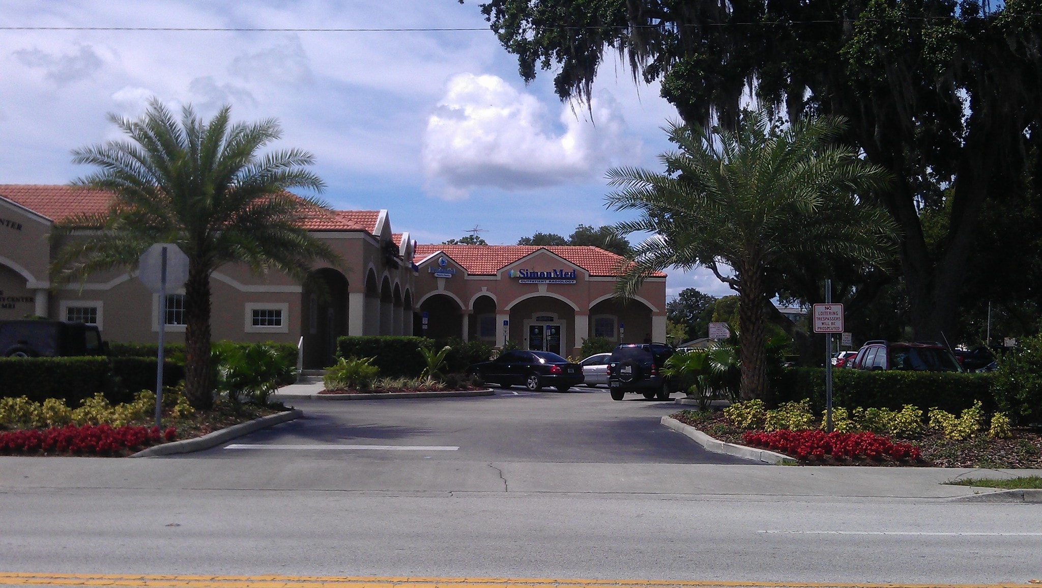 200208 W Oak St, Kissimmee 34741 Newly remodeled medical office
