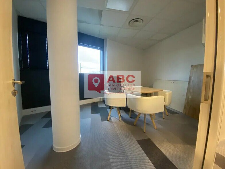 Office in Montpellier to rent - Interior Photo - Image 3 of 5