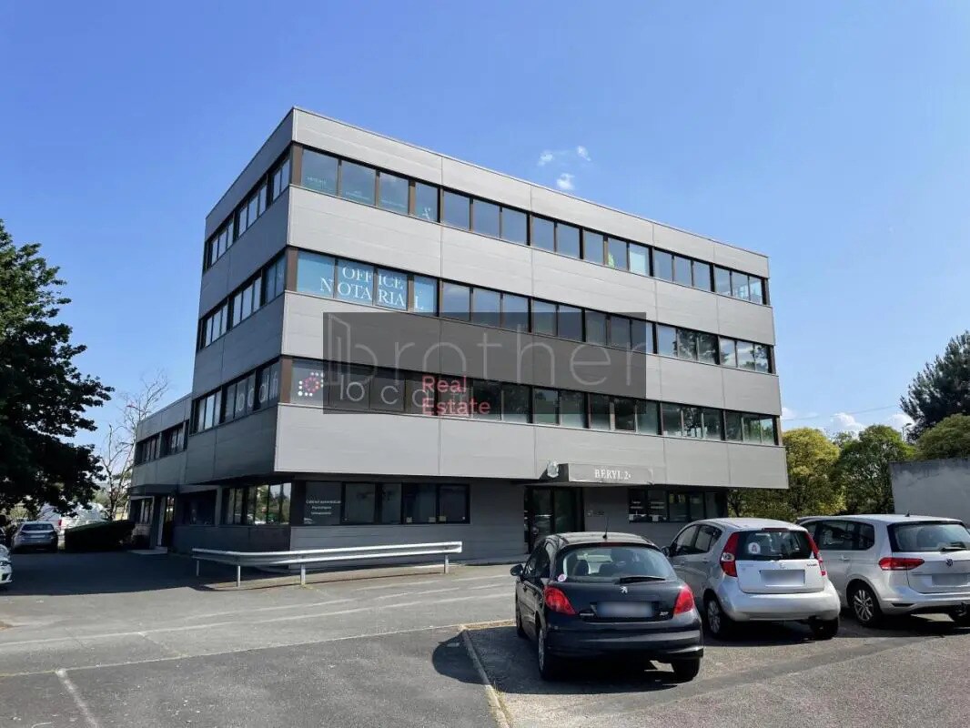 Office in Mérignac to rent Building Photo- Image 1 of 6