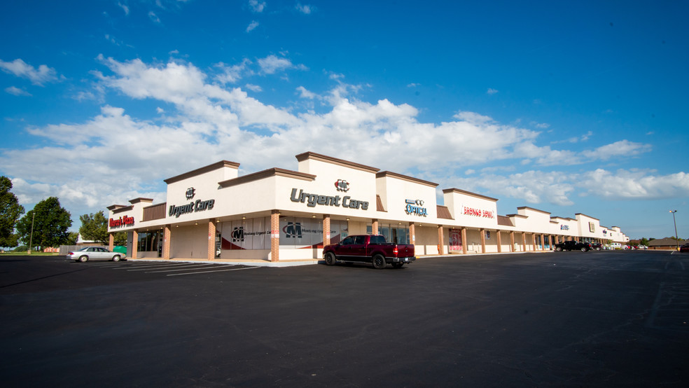 115 N Mustang Rd, Mustang, OK for rent - Building Photo - Image 1 of 16