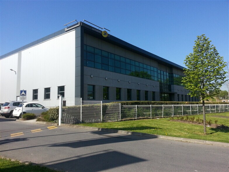Light Industrial in Noisy-le-Sec to rent - Building Photo - Image 2 of 6
