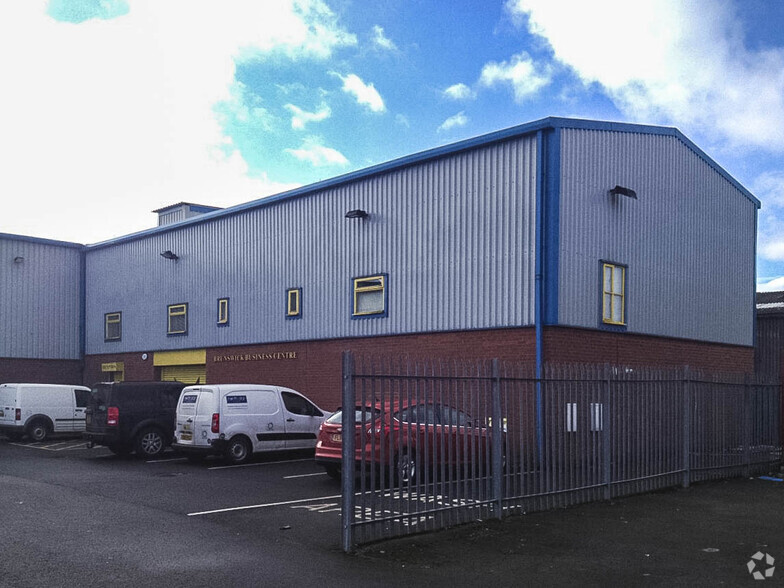 Crisanden Ct, Newcastle Upon Tyne for sale - Building Photo - Image 3 of 3