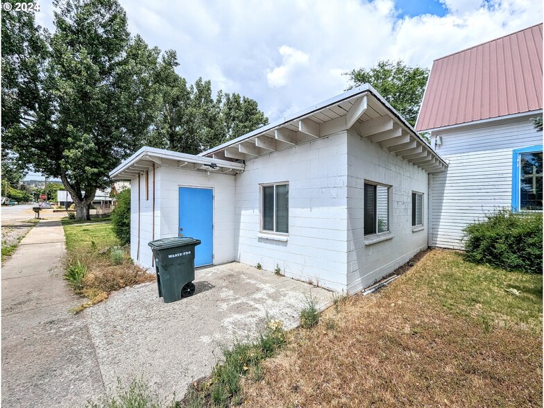 190 7th St, Elgin, OR for sale - Building Photo - Image 3 of 9