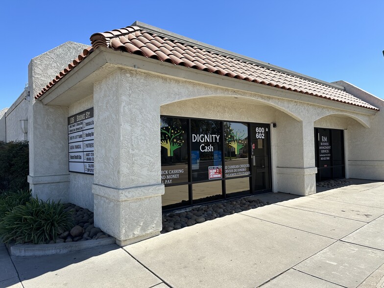 600-612 S Broadway, Santa Maria, CA for rent - Building Photo - Image 1 of 3