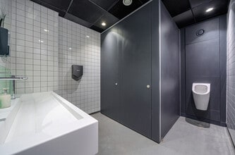 298 Regents Park Rd, London to rent Interior Photo- Image 2 of 6