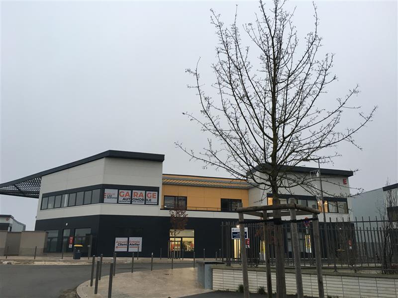 6 Boulevard Georges Marie Guynemer, SAINT CYR L ECOLE to rent Building Photo- Image 1 of 8