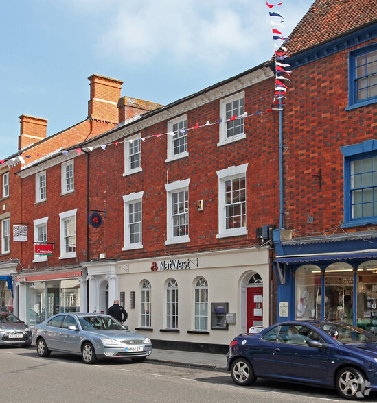 80 High St, Milton Keynes for rent - Primary Photo - Image 1 of 3