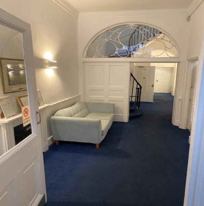 29 Welbeck St, London to rent Interior Photo- Image 1 of 2