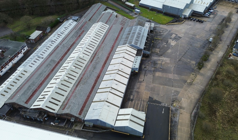 5 Woolley Bridge Rd, Glossop to rent - Building Photo - Image 3 of 4