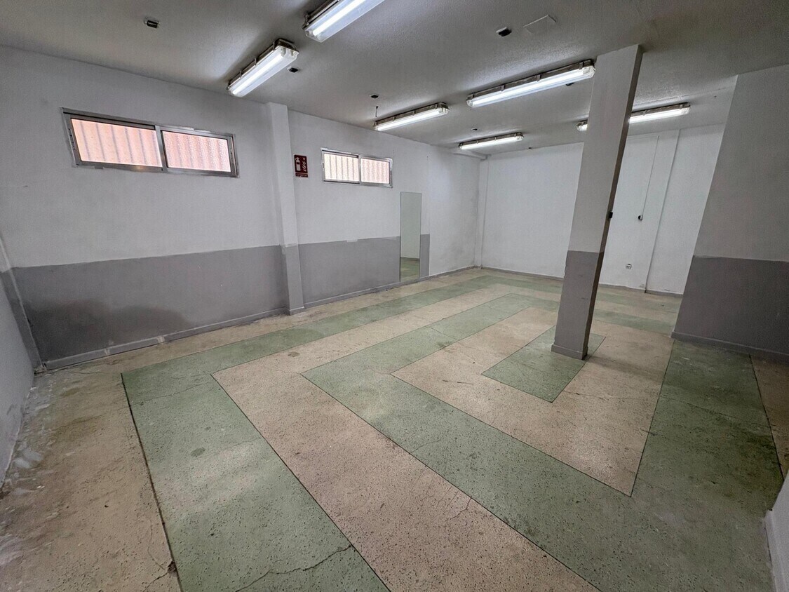 Retail in Leganés, Madrid to rent Primary Photo- Image 1 of 4