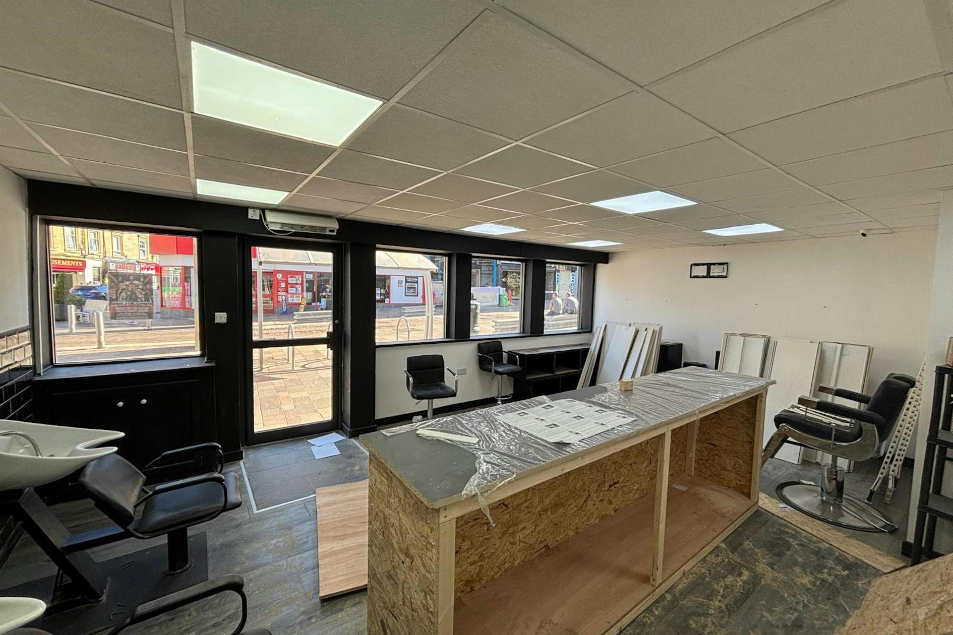 2-4 Quarry St, Hamilton to rent Interior Photo- Image 1 of 1