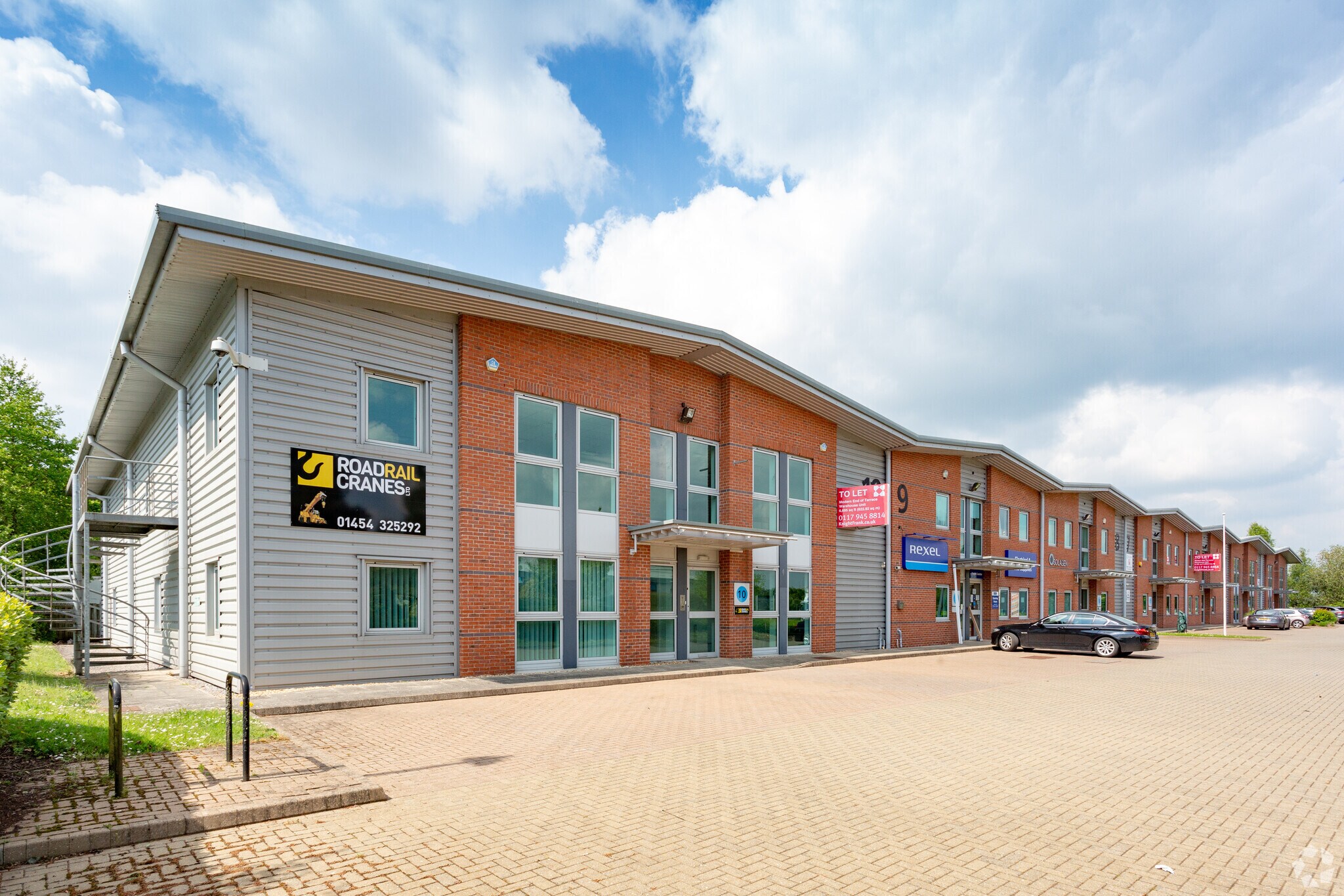 Woodward Ave, Yate for sale Primary Photo- Image 1 of 1