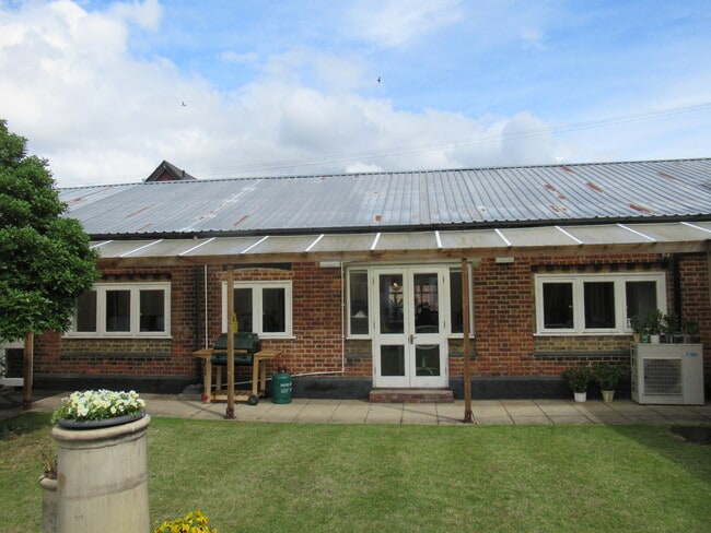 More details for 19 Camp Rd, London - Office to Rent