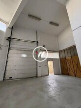 Light Industrial in Marseille for sale Interior Photo- Image 2 of 10