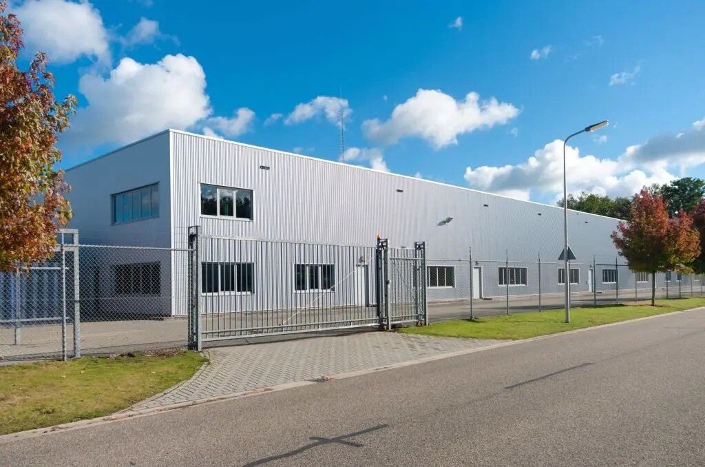 Industrial in Mitry-Mory to rent Building Photo- Image 1 of 2