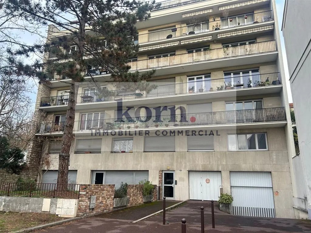 Location Commerce 353 m² - Photo 1