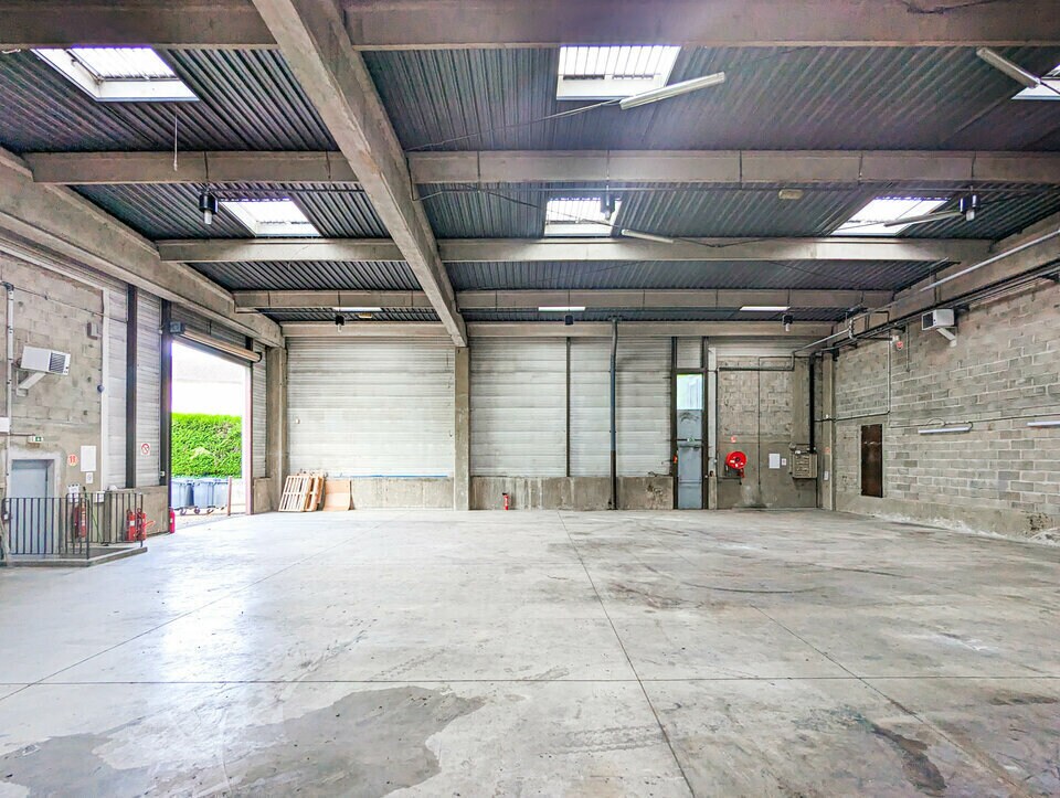 Industrial in Palaiseau to rent Interior Photo- Image 1 of 14