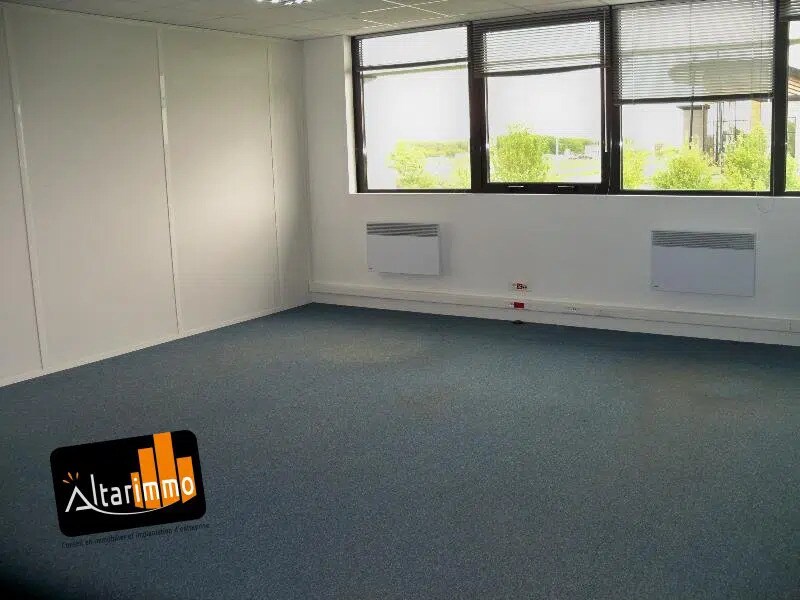 Location Bureaux 147 m² - Photo 1