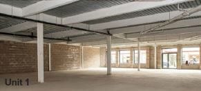 66 Market St, Colne to rent - Building Photo - Image 3 of 5