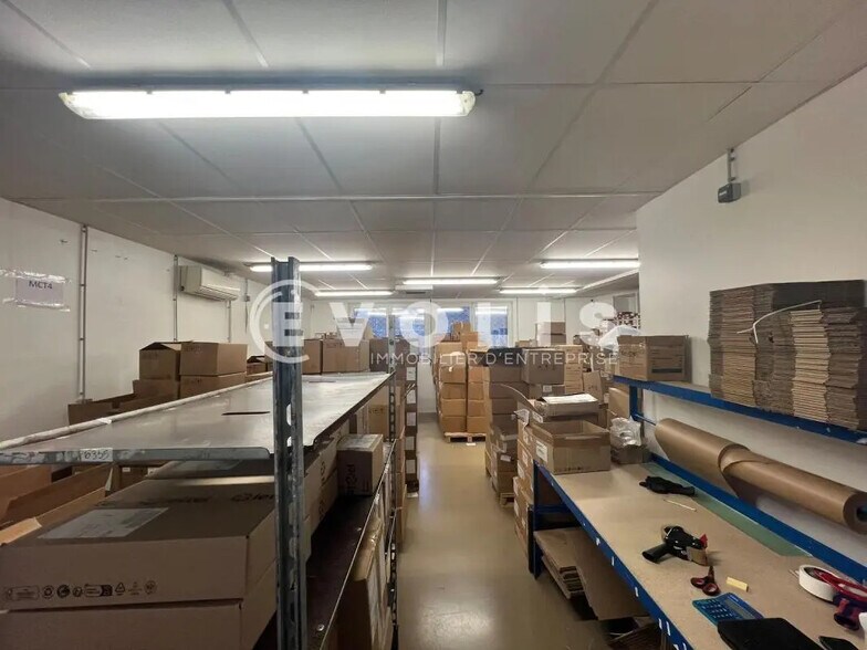 Light Industrial in Créteil to rent - Interior Photo - Image 3 of 15