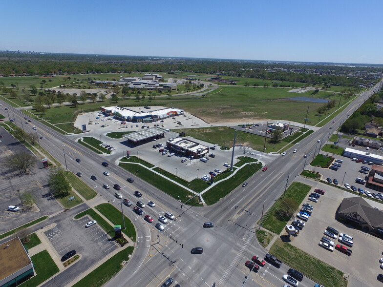 8641 W 13th St N, Wichita, KS for rent - Aerial - Image 3 of 9