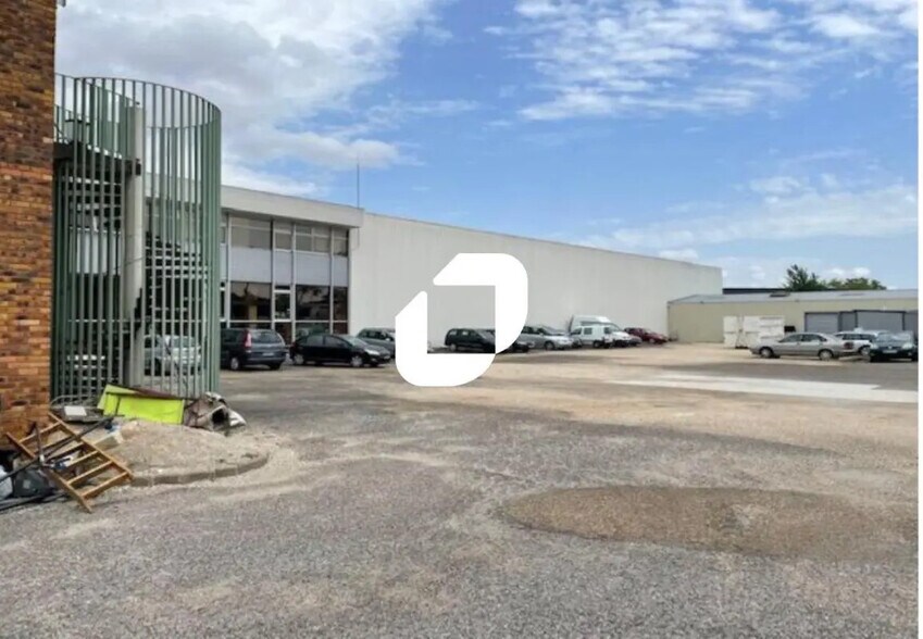 Industrial in Dijon for sale - Building Photo - Image 1 of 8