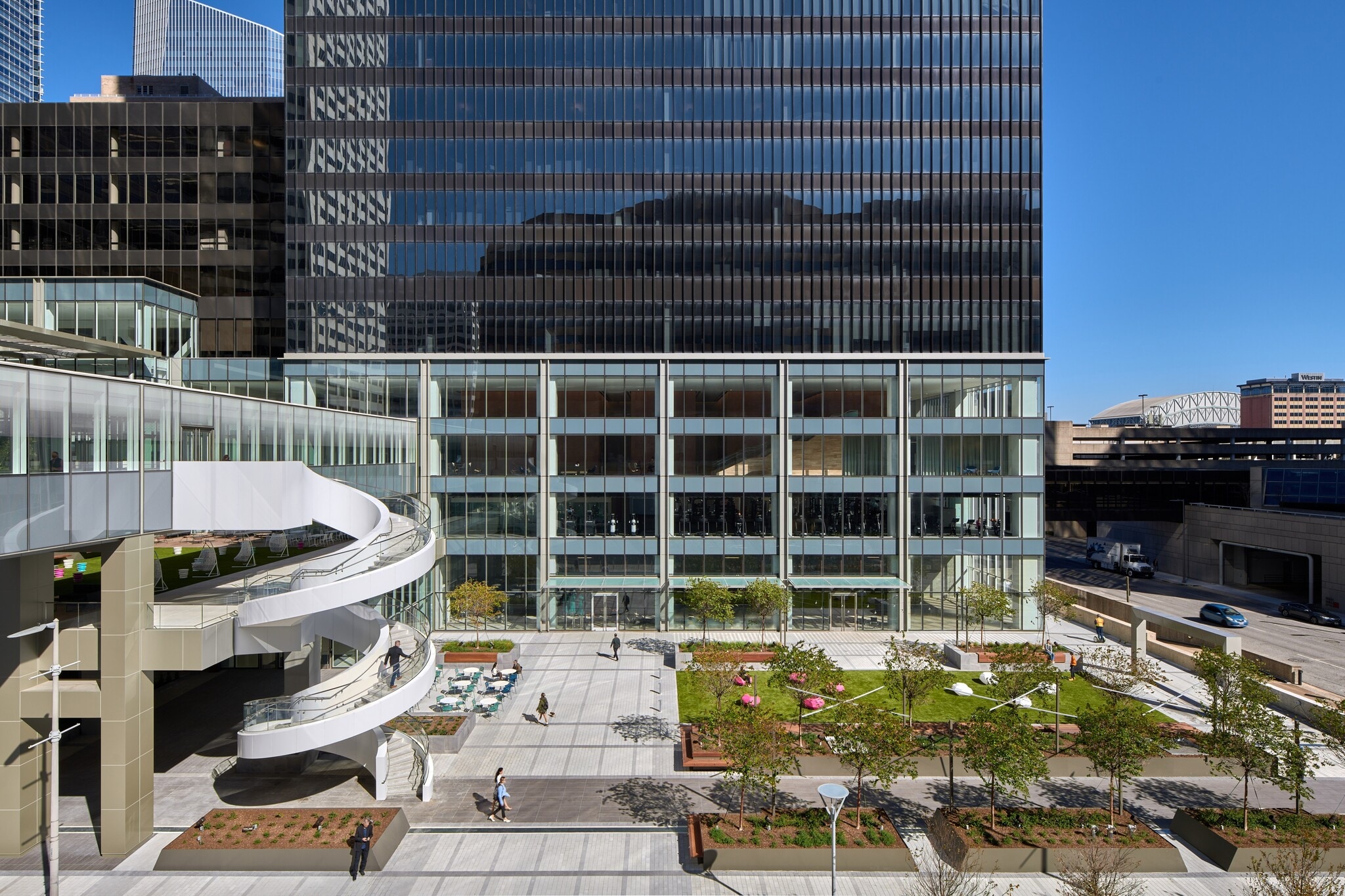 1221 McKinney St, Houston, TX to rent Building Photo- Image 1 of 12