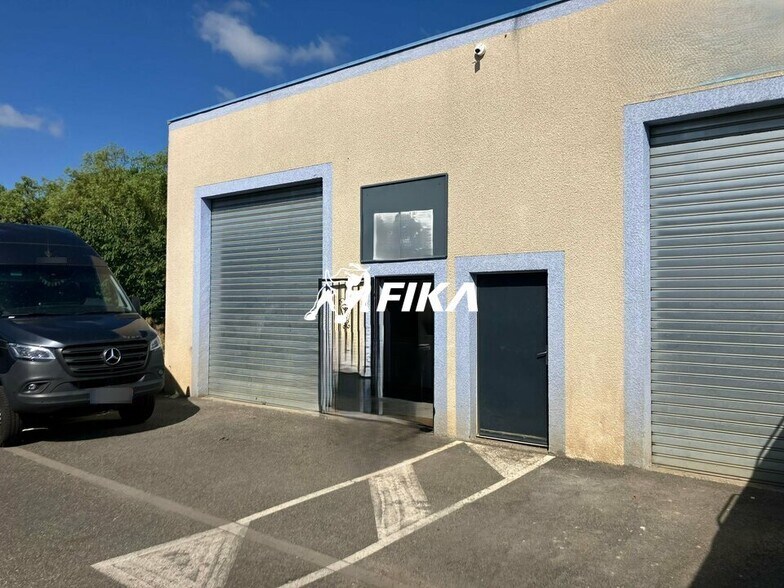 Light Industrial in Fonsorbes for sale - Building Photo - Image 2 of 9