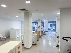 Retail in Vilafranca del Penedès, Barcelona to rent Interior Photo- Image 2 of 9
