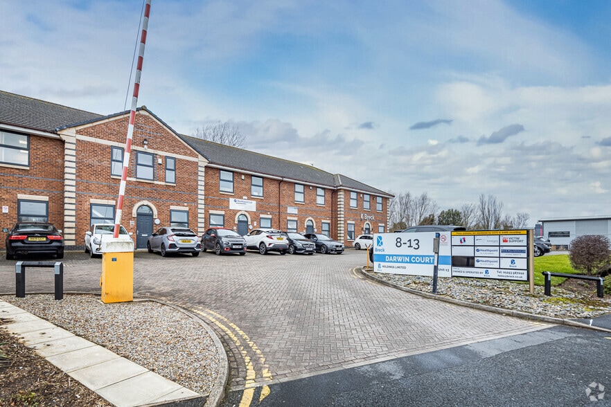 Hawking Pl, Blackpool to rent - Building Photo - Image 2 of 19