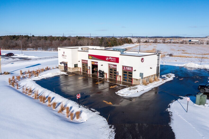 12544 30th Ave, Lake Hallie, WI for sale - Building Photo - Image 1 of 1