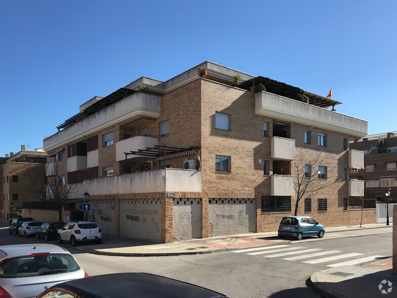 Calle Fermín Cacho, 2, Brunete, Madrid for rent - Primary Photo - Image 1 of 3