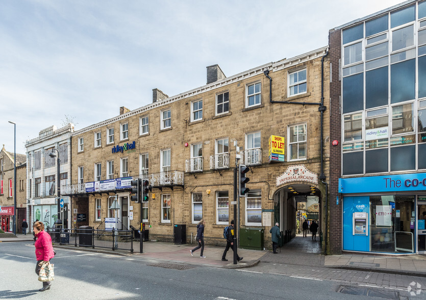 Imperial Arcade, Huddersfield for rent - Building Photo - Image 3 of 9