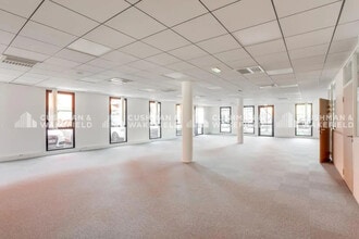 17-23 Avenue De Poumeyrol, Caluire-et-Cuire to rent Interior Photo- Image 2 of 17