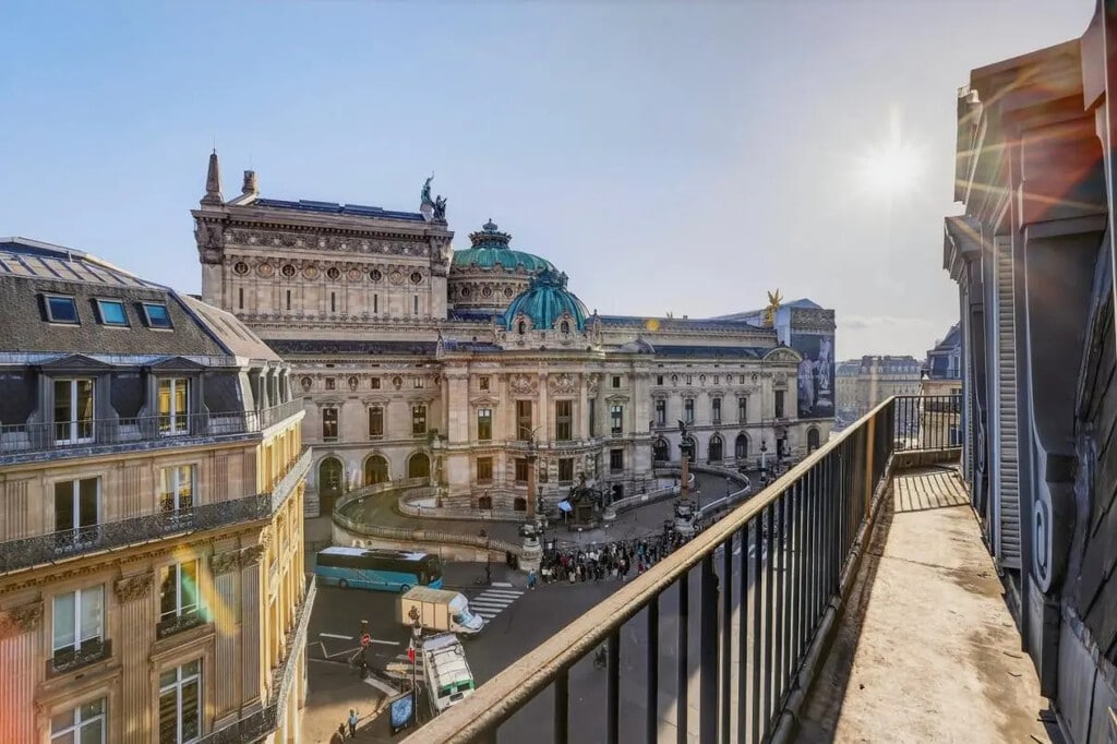 Location Bureaux 227 m² - Photo 1