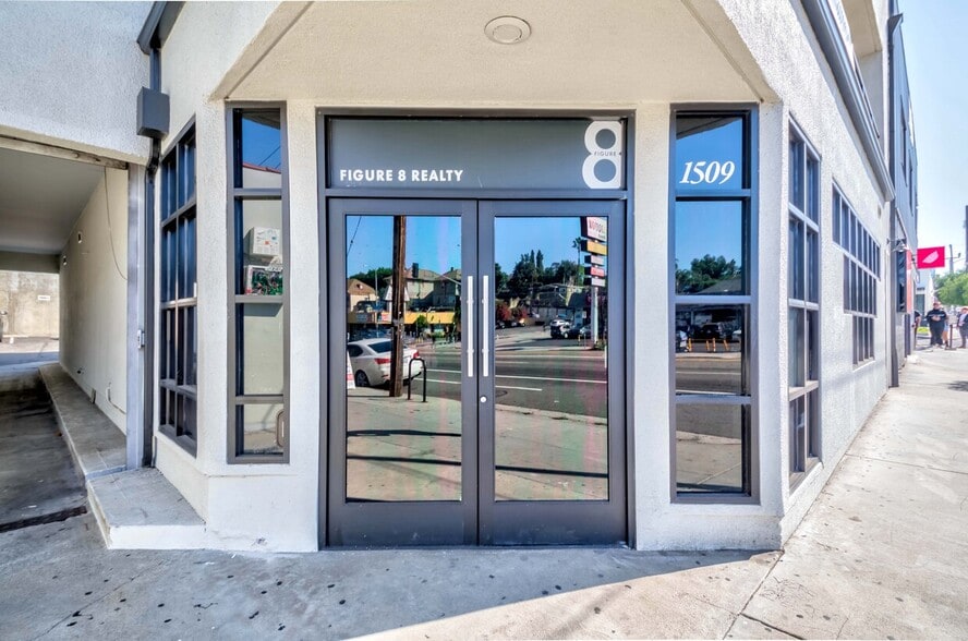 1509 W Sunset Blvd, Los Angeles, CA for rent - Building Photo - Image 1 of 15