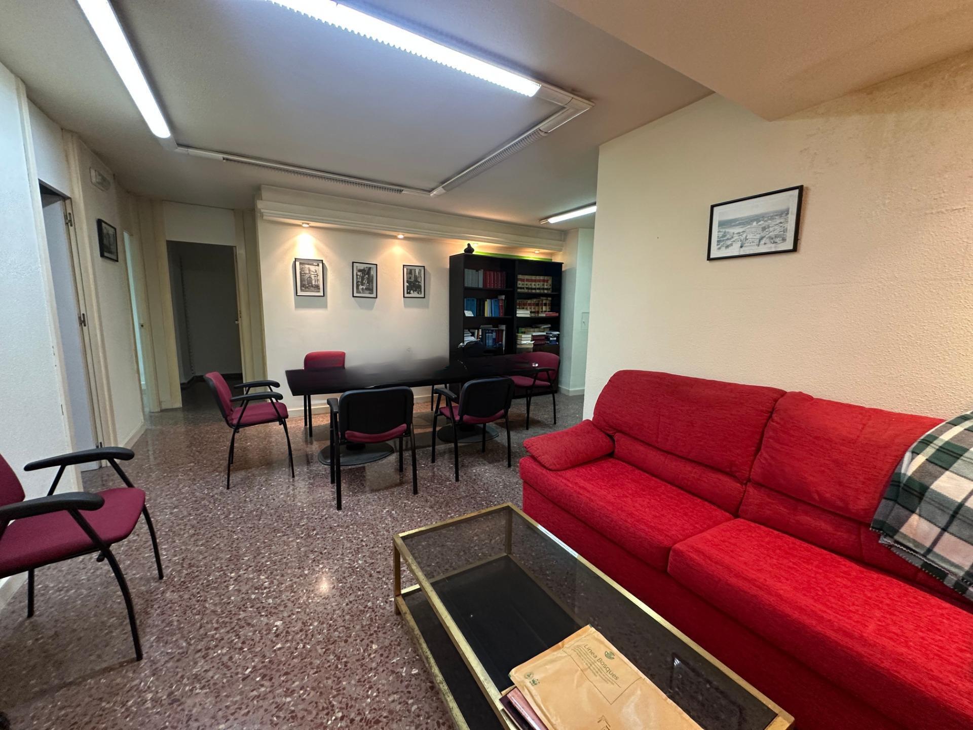 Office in Murcia, Murcia to rent Interior Photo- Image 1 of 11